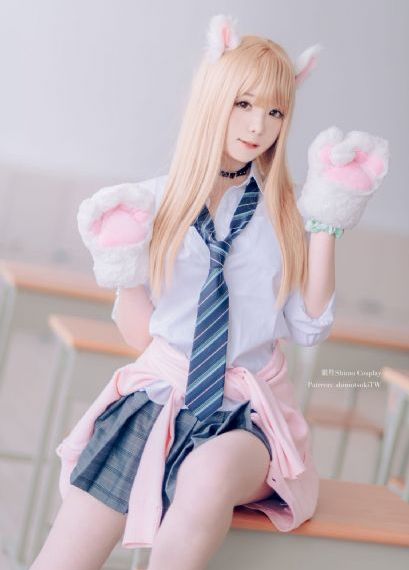 年轻的小姑子